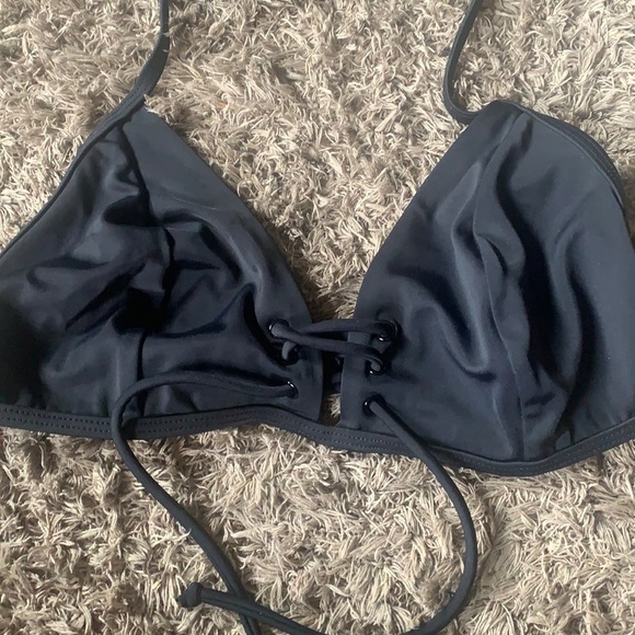 As essential as a little black dress to a wardrobe - Picture 6 of 6